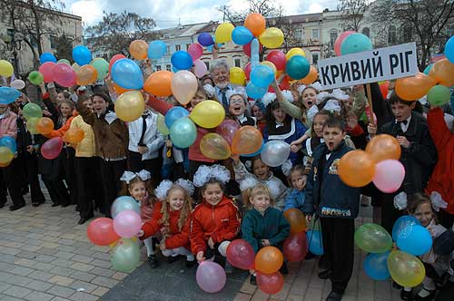 zo06-02.jpg (39405 bytes)
