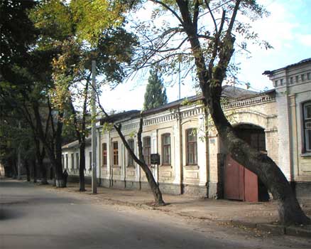 lne063.jpg (30735 bytes)